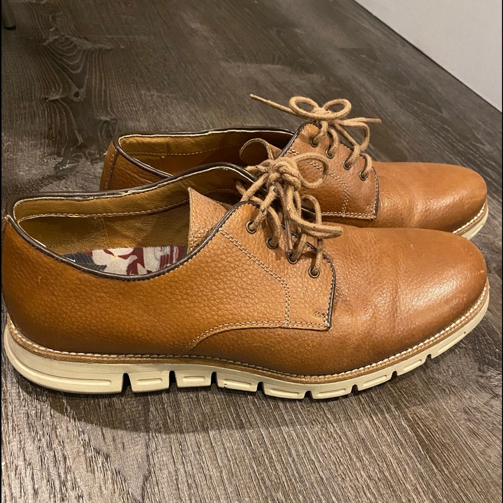 Men’s GBX Leather Oxford Lace Up - Size 9.5